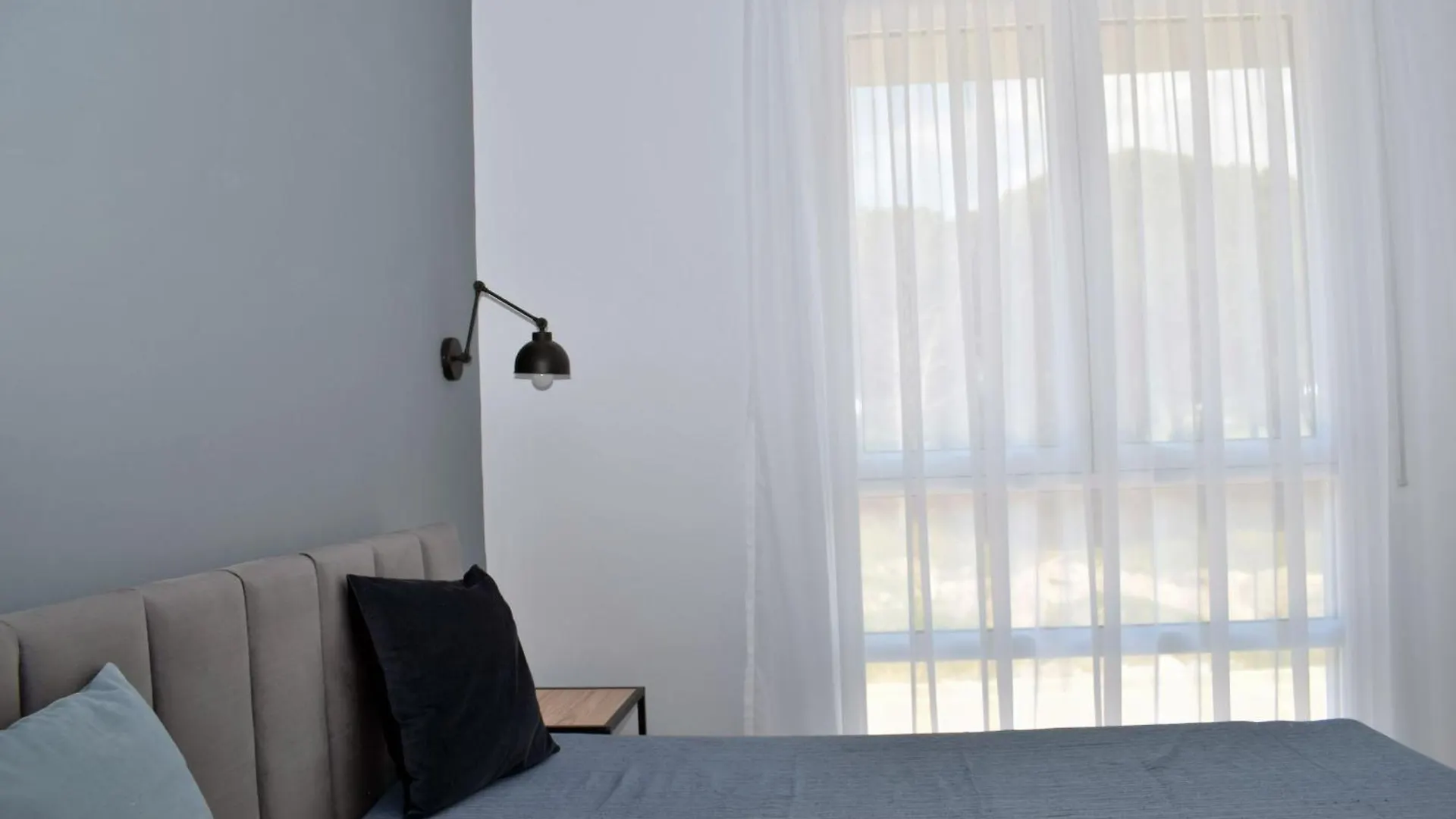 White Moon Apartment 301 And 302 Plazhi San Pietro 0*,