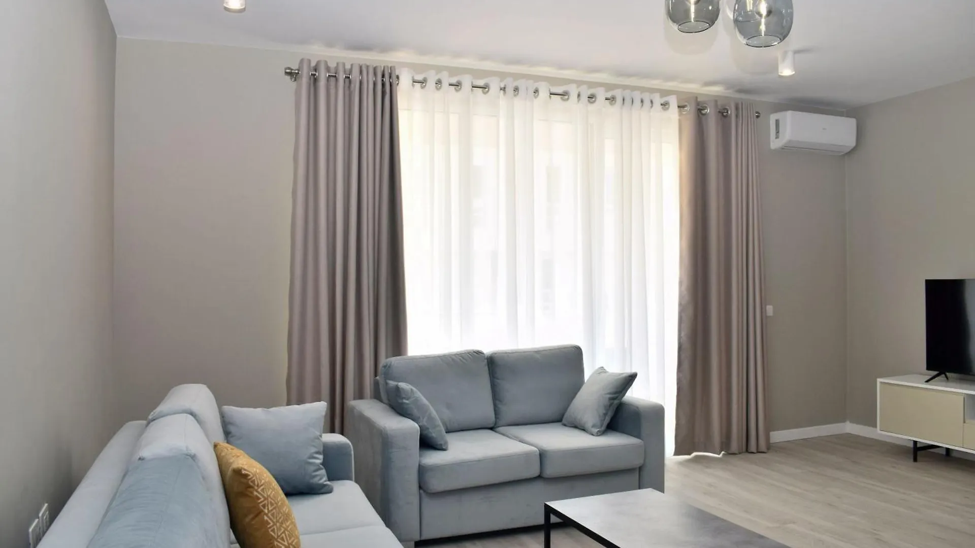 White Moon Apartment 301 And 302 Plazhi San Pietro