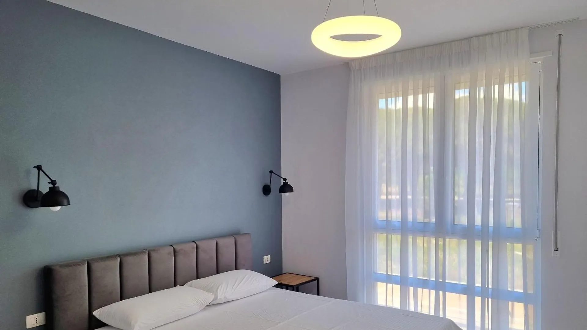 White Moon Apartment 301 And 302 Plazhi San Pietro 0*,  Albanien