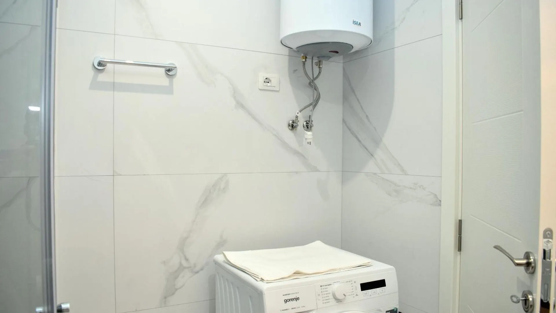 White Moon Apartment 301 And 302 Plazhi San Pietro